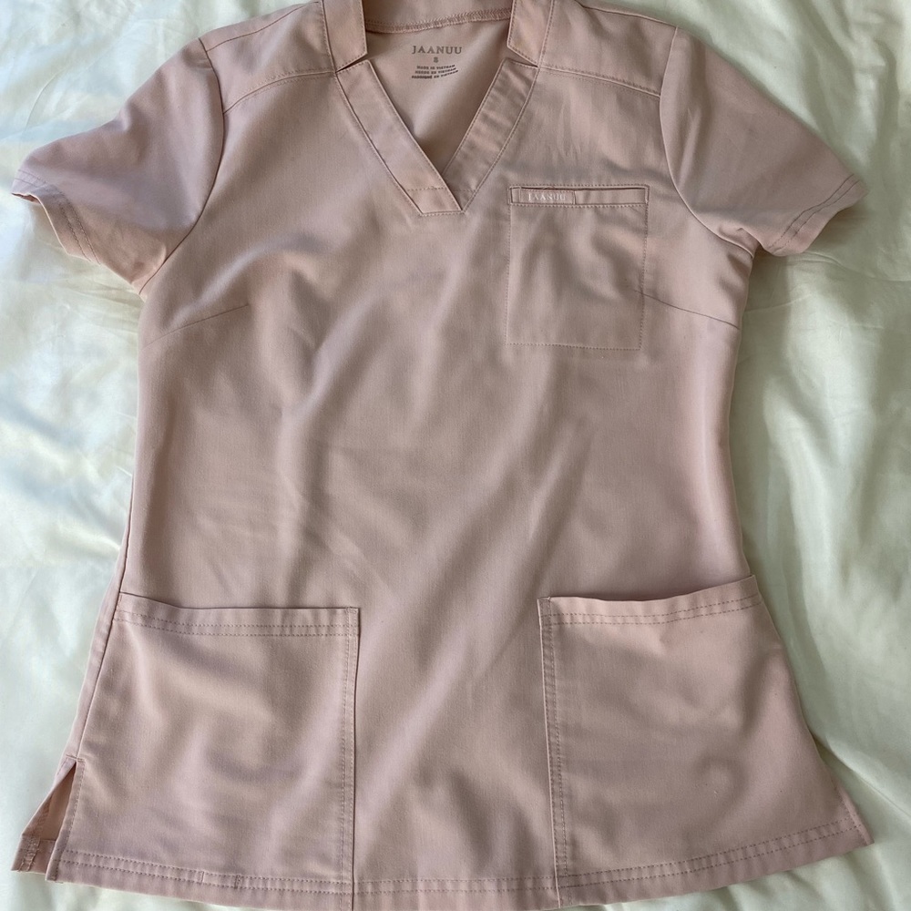 JAANU SCRUBS